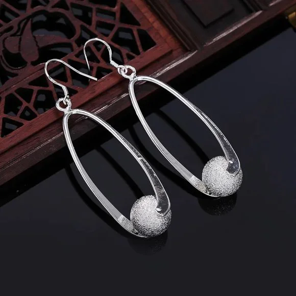 Beautiful Frosted Bead Hanging Earrings .925 Sterling Silver "  Hypoallergenic " - Picture 6 of 6